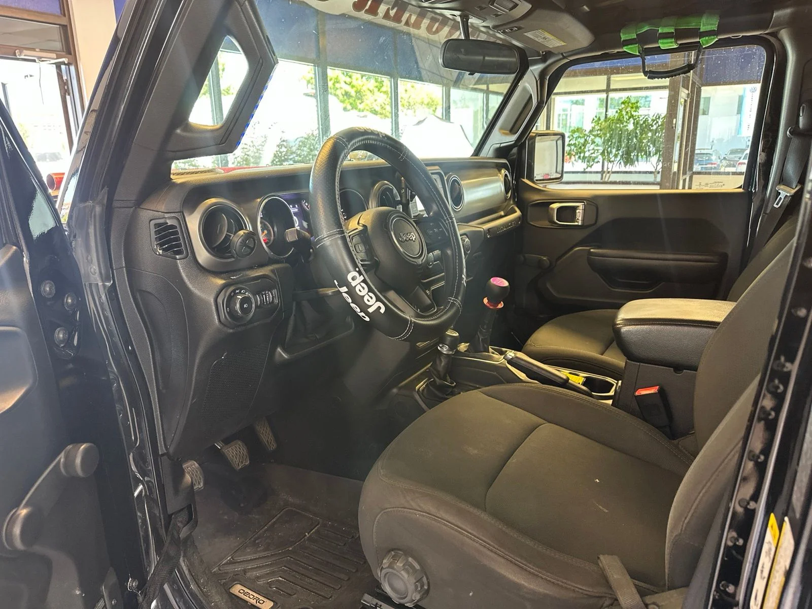 Used 2018 Black Jeep Unlimited Sport image 6