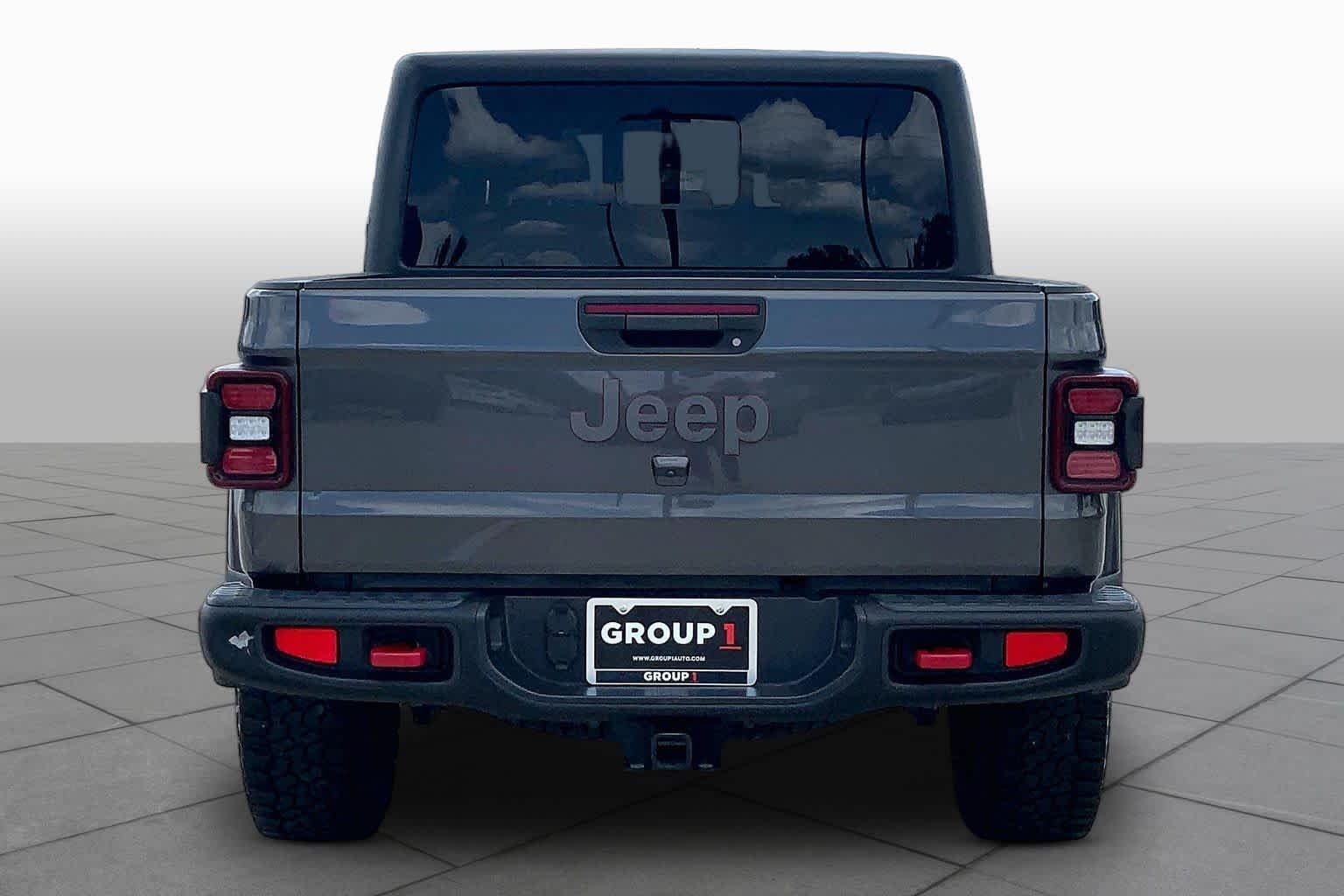 Used 2021 Granite Crystal Metallic Clearcoat Jeep Rubicon image 5