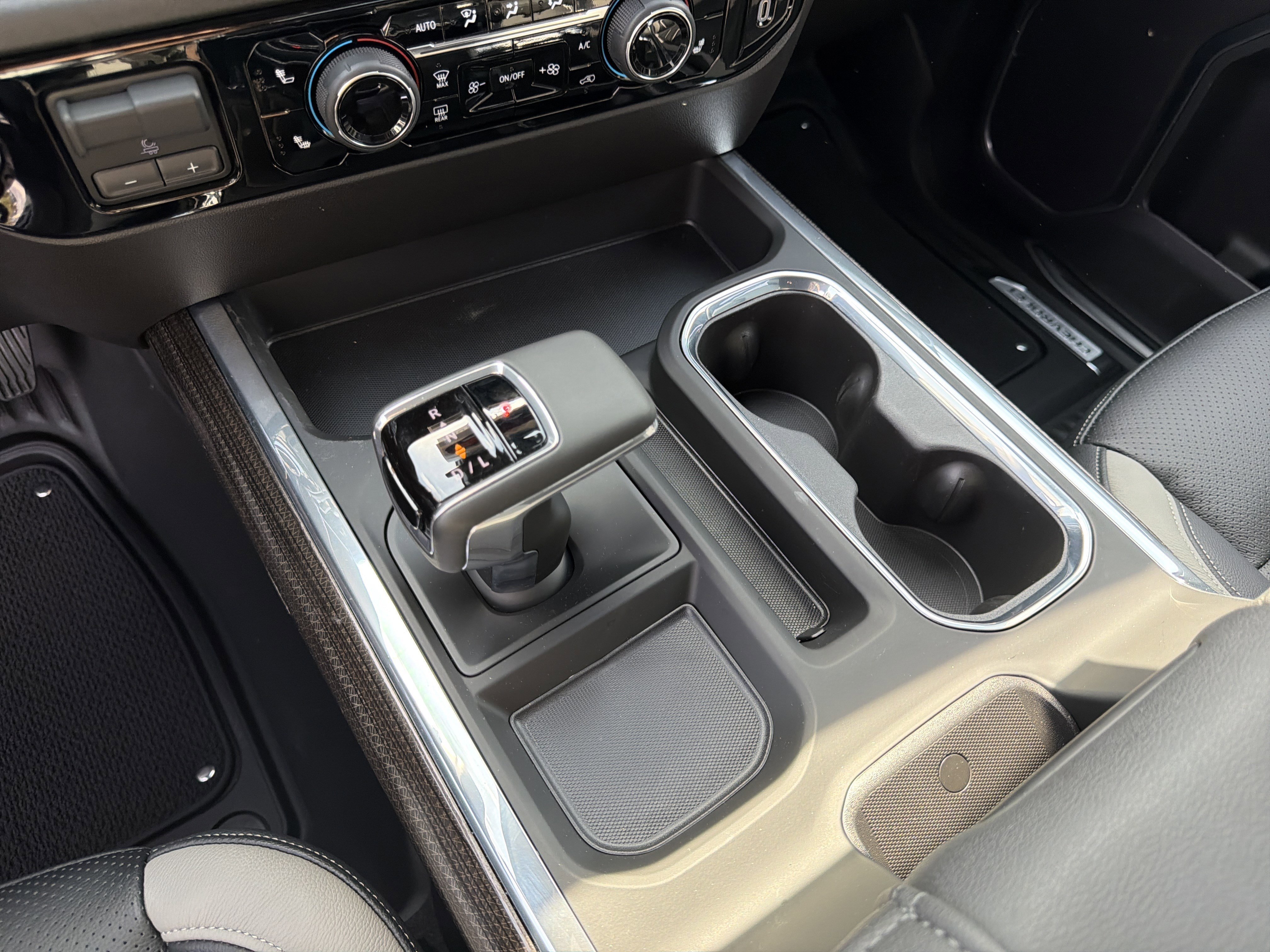 2025 Chevrolet Silverado 1500 RST - Photo 28