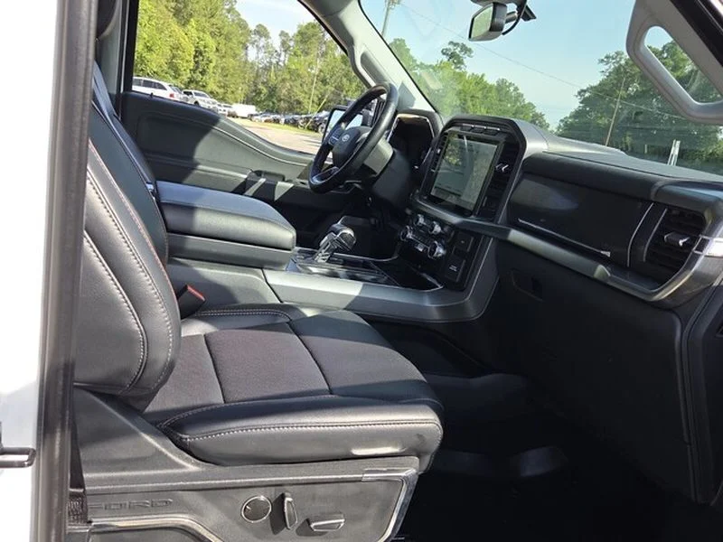 Used 2023 Oxford White Ford LARIAT image 15