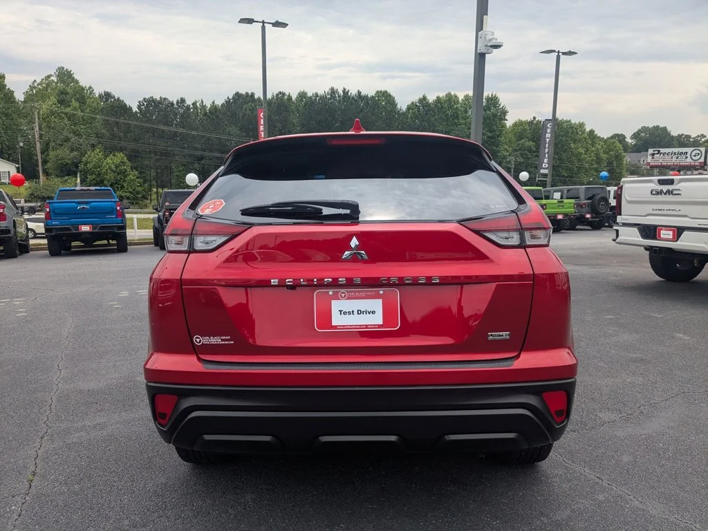 Used 2024  Mitsubishi LE image 6