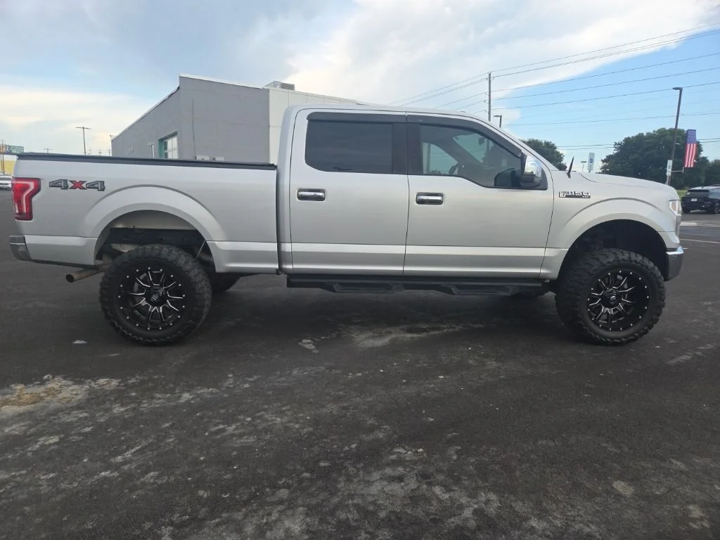 Certified Used 2017  Ford XLT image 13