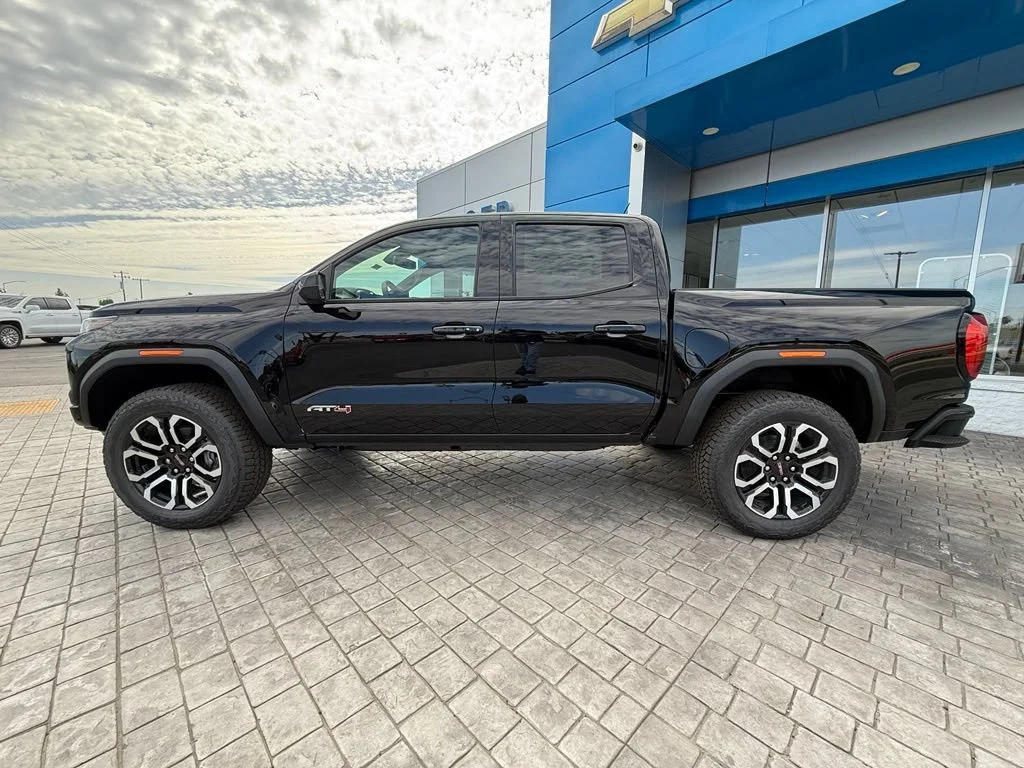New 2026 Onyx Black GMC AT4 image 7