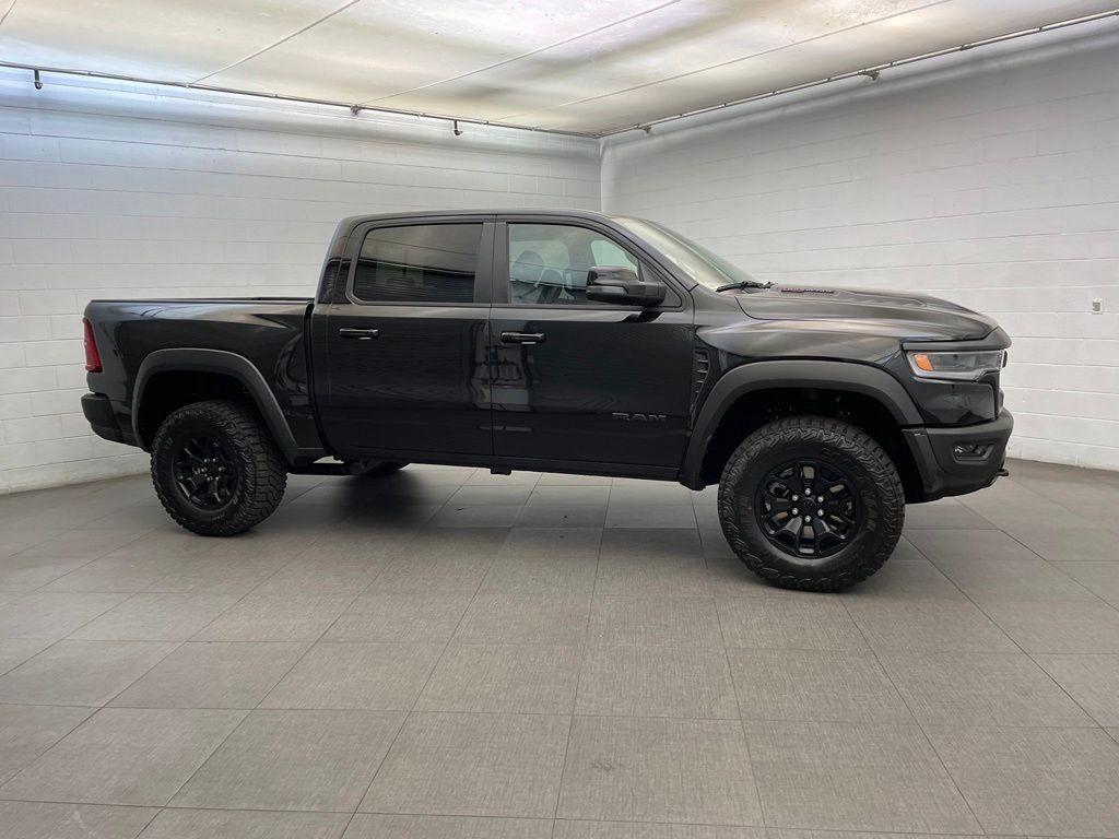New 2026 Diamond Black Crystal Pearl-Coat Exterior Paint RAM RHO image 2