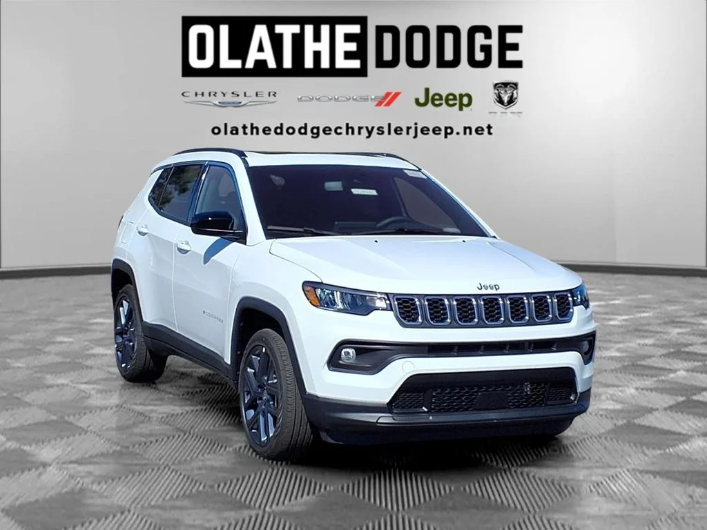 New 2026 Bright White Clear-Coat Exterior Paint Jeep  image 30