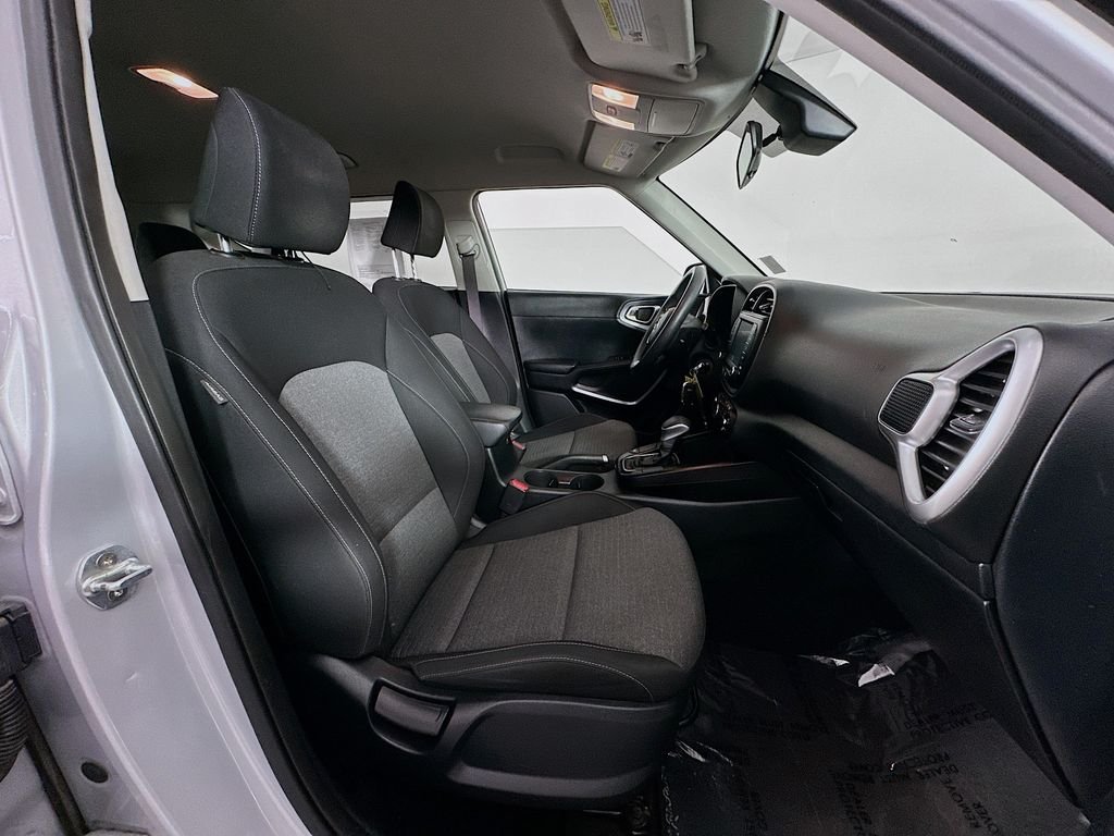 Used 2021 Sparkling Silver Kia S image 26