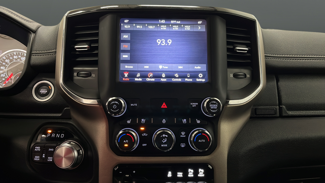 Used 2019 Diamond Black Crystal Pearlcoat Ram Laramie image 12