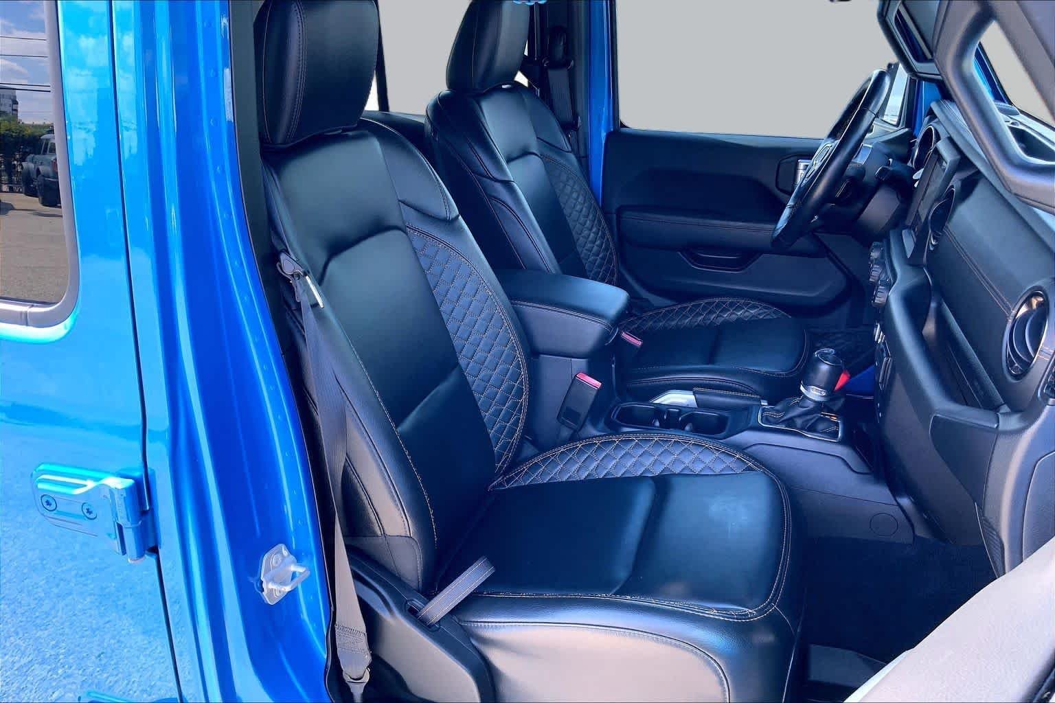 Used 2022 Hydro Blue Pearlcoat Jeep Unlimited High Altitude image 17