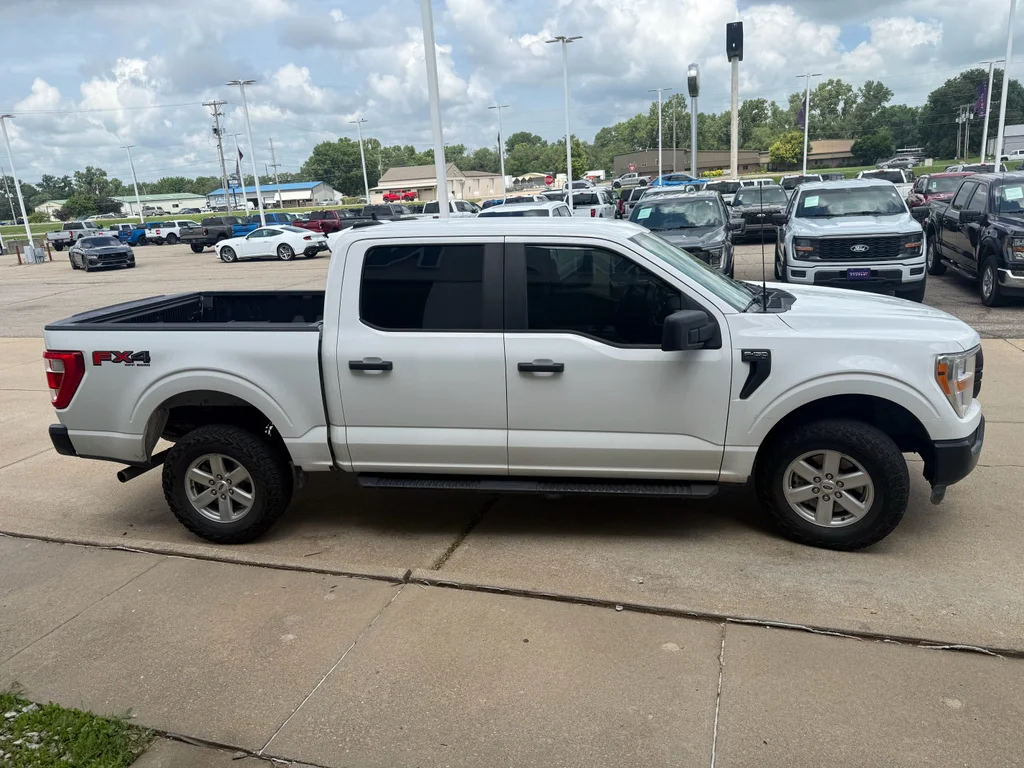 Used 2022 Oxford White Ford XL image 4