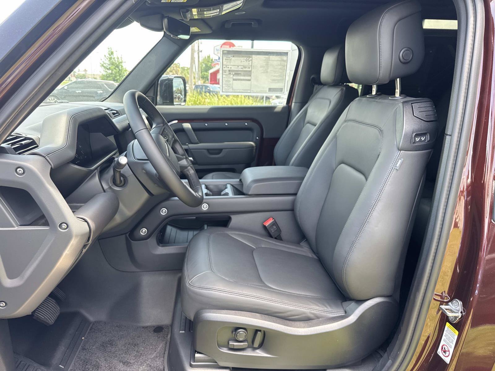 New 2026 Sedona Red Land Rover X-Dynamic SE image 10