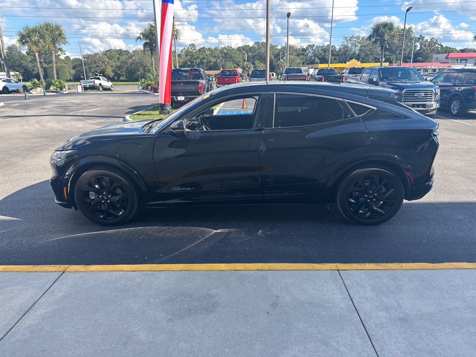 Used 2023 Shadow Black Ford Premium image 6