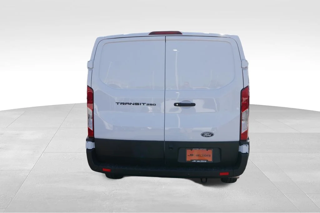 New 2026 Oxford White Ford Base image 6