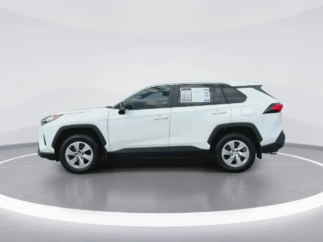 Used 2023 White Toyota LE image 5