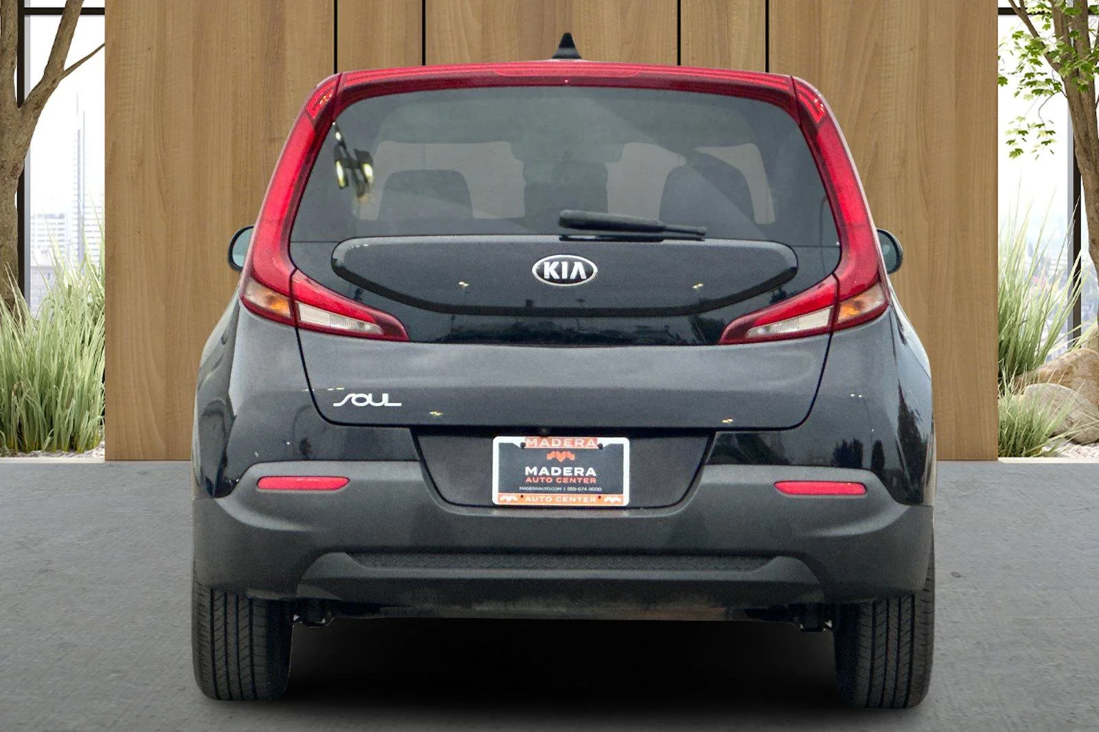 Used 2020 Black Kia LX image 5