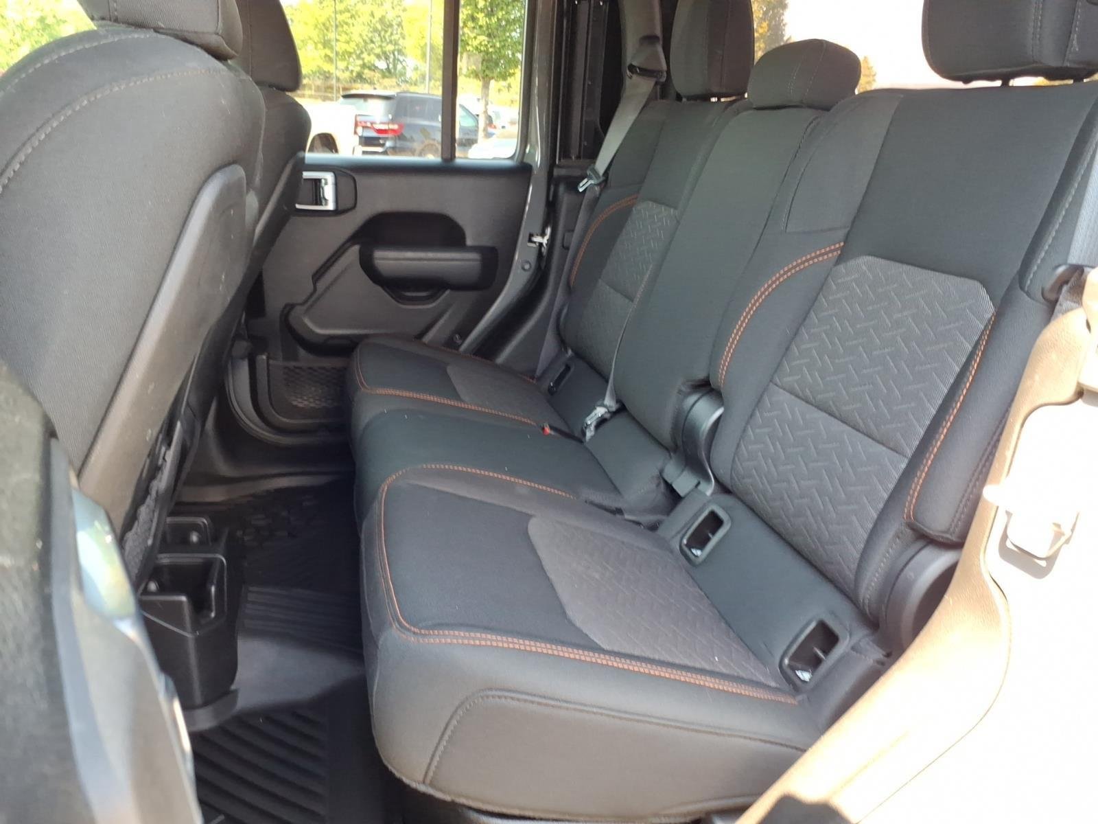 Used 2022 Sting-Gray Clearcoat Jeep Mojave image 19