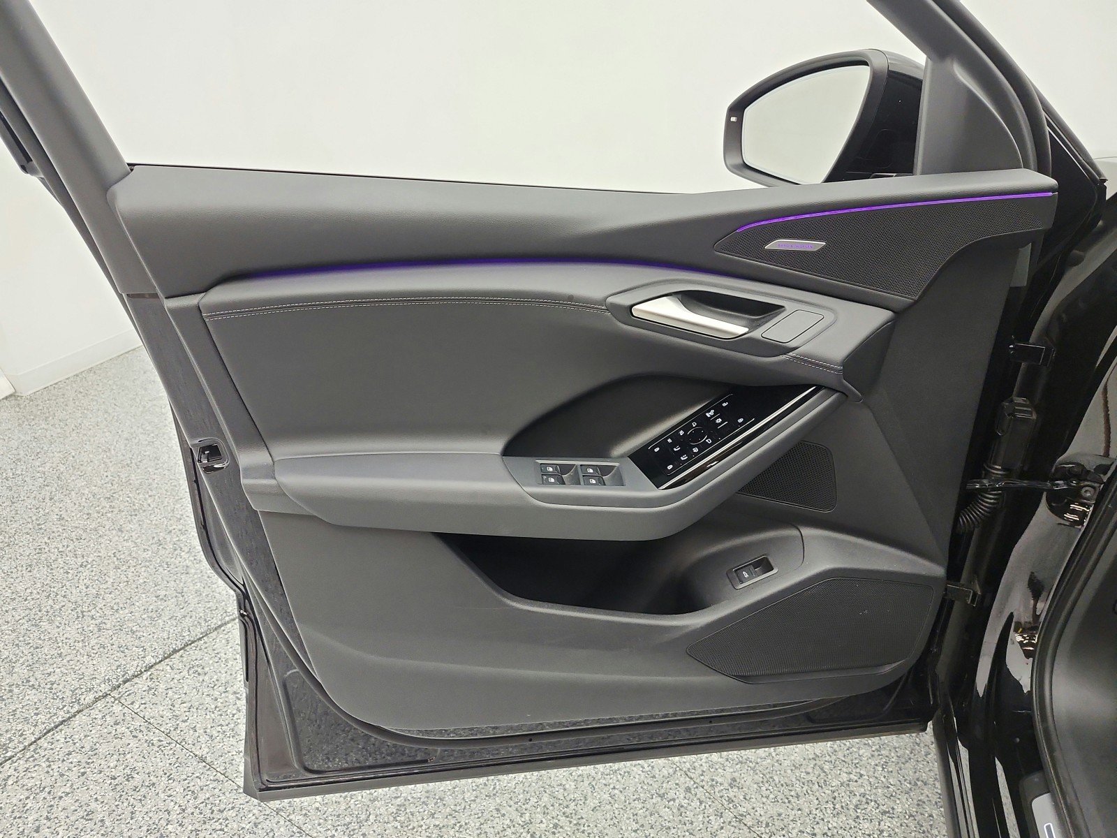 Used 2025 Mythos Black Metallic Audi Premium Plus quattro image 15