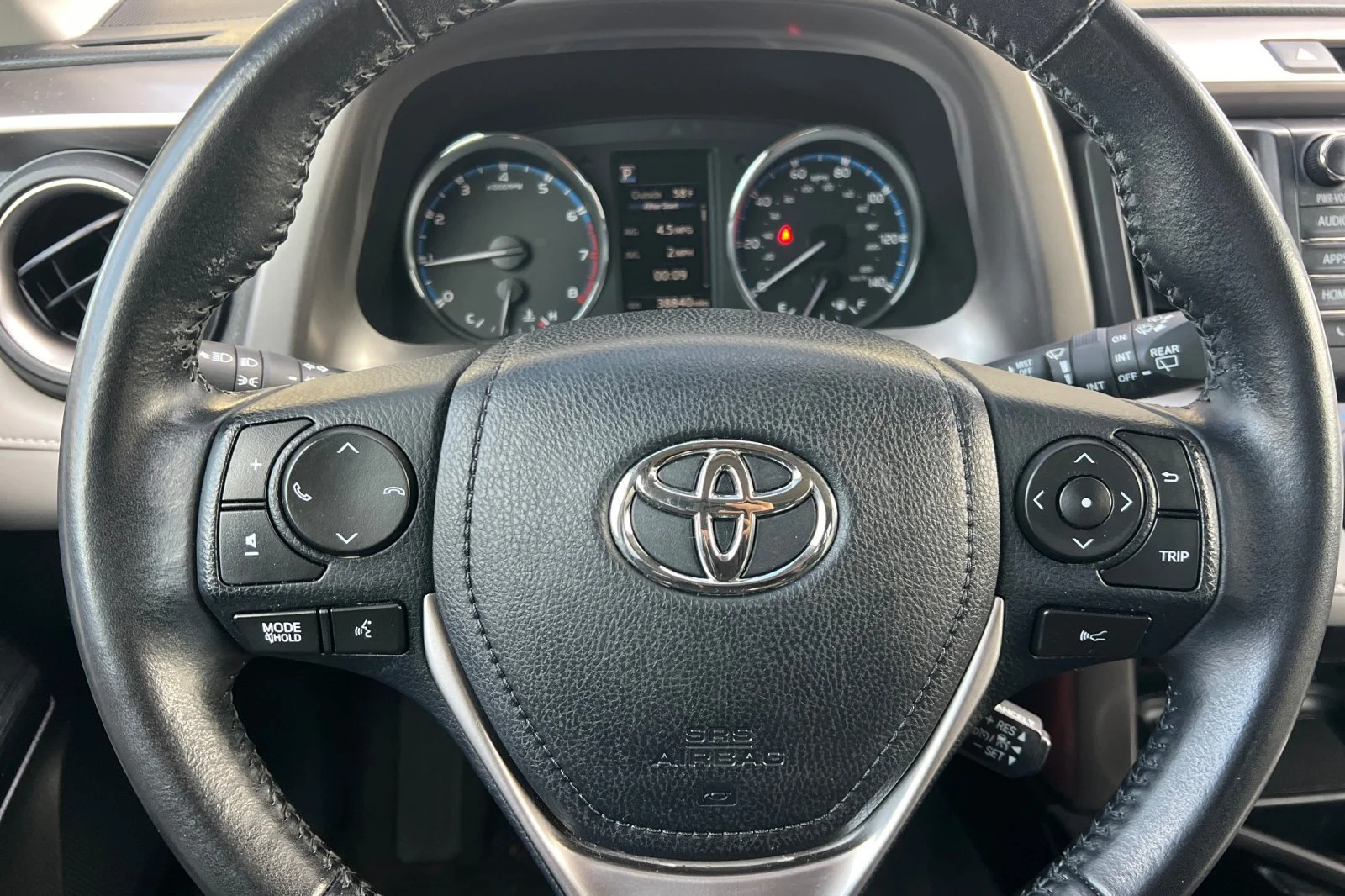 Used 2018 Silver Sky Metallic Toyota Limited image 24
