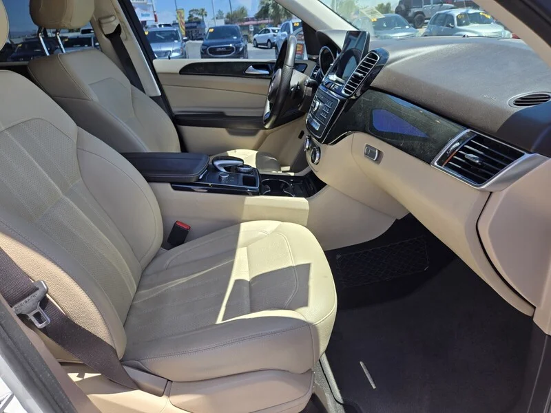 Used 2017 White Mercedes-Benz GLE 350 image 13