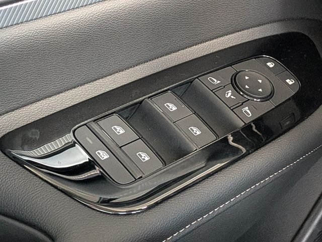 New 2026 Gray Nissan Platinum image 25