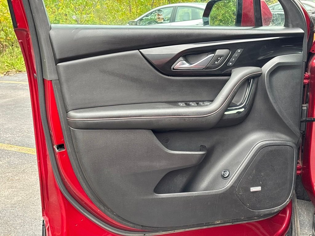 Used 2022 Red Chevrolet RS image 16
