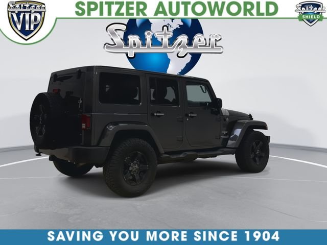 Used 2017 Gray Jeep Unlimited Sahara image 9