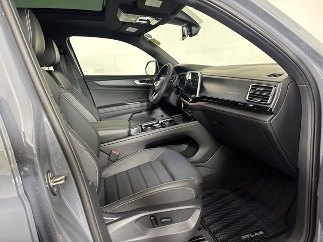 New 2026 Gray Volkswagen SEL R-Line Black image 4
