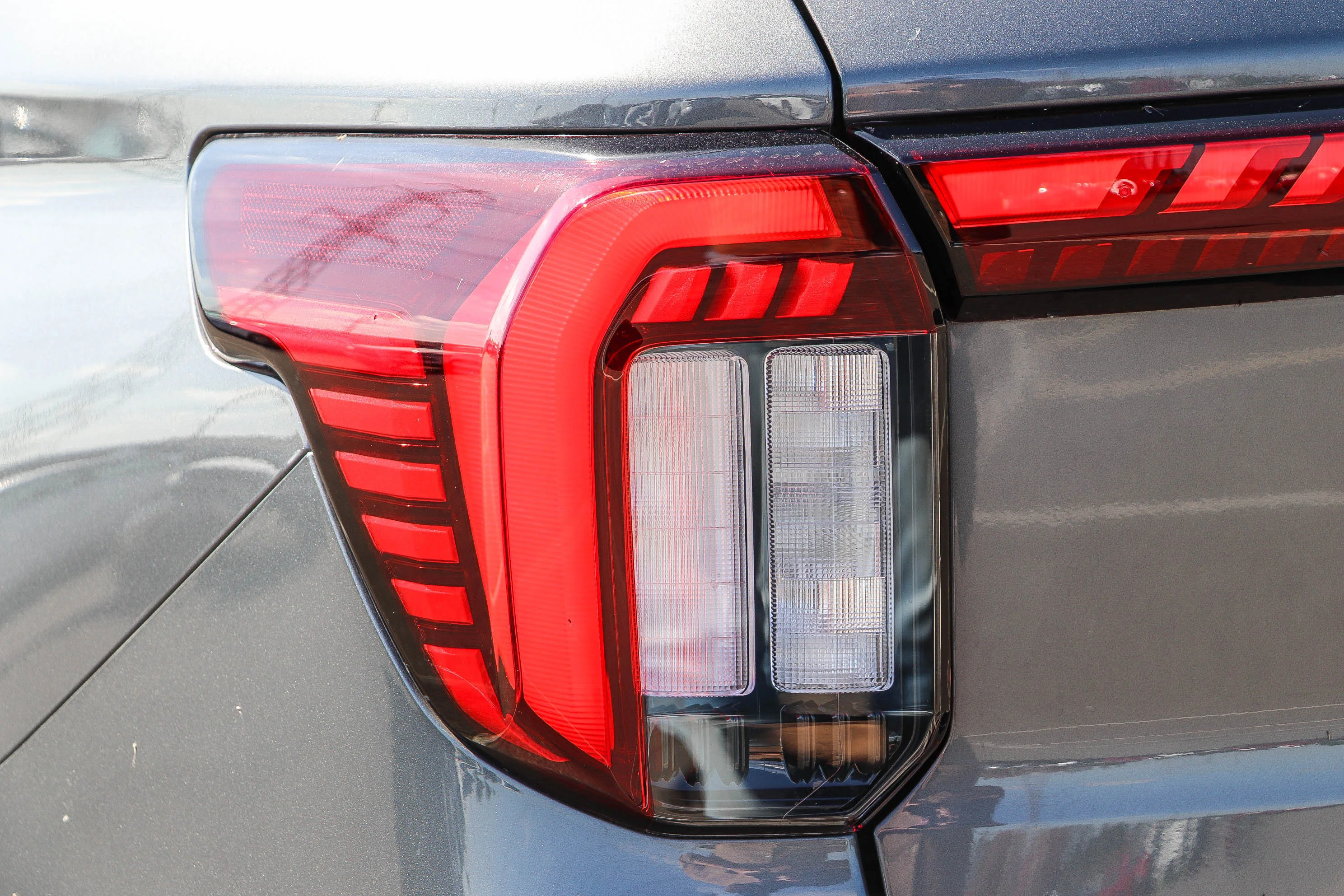 New 2026 Carbonized Gray Metallic Ford Platinum™ image 9