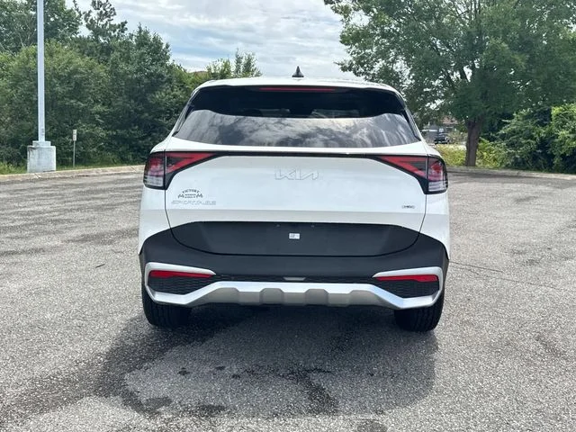Used 2024 White Kia LX image 6