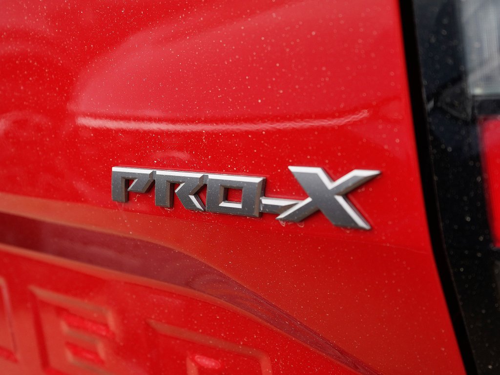Used 2022 Red Alert Nissan PRO-X image 7