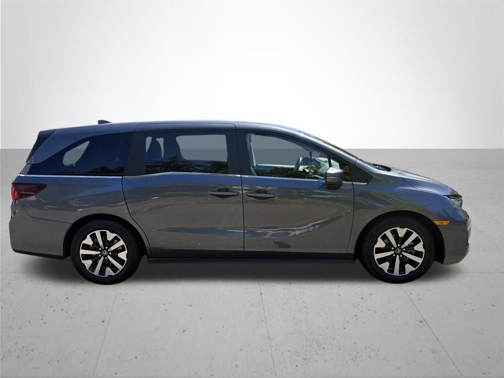 Used 2025 Modern Steel Metallic Honda EX-L image 5