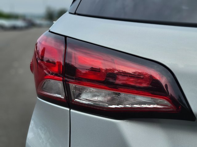Used 2022 Silver Chevrolet LT image 11