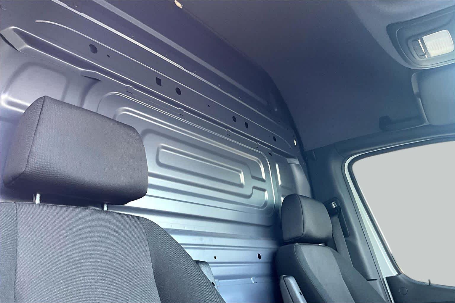 Used 2024 Arctic White Mercedes-Benz  image 13
