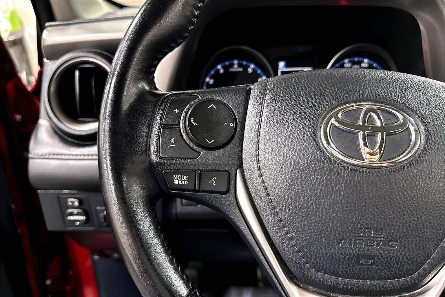 Used 2017 Barcelona Red Metallic Toyota XLE image 23