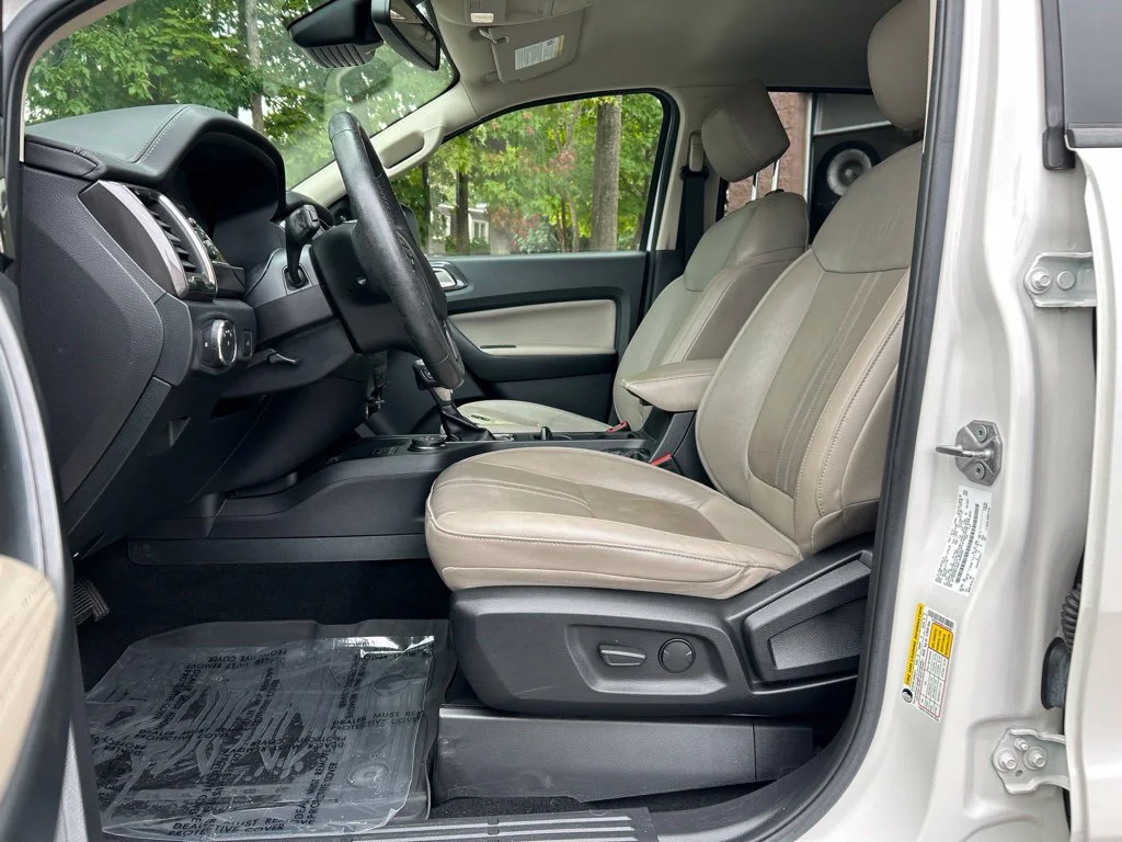 Used 2019 White Ford Lariat image 15