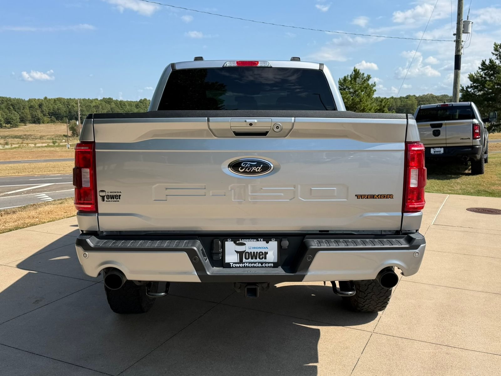 Used 2023 Iconic Silver Metallic Ford Tremor image 5