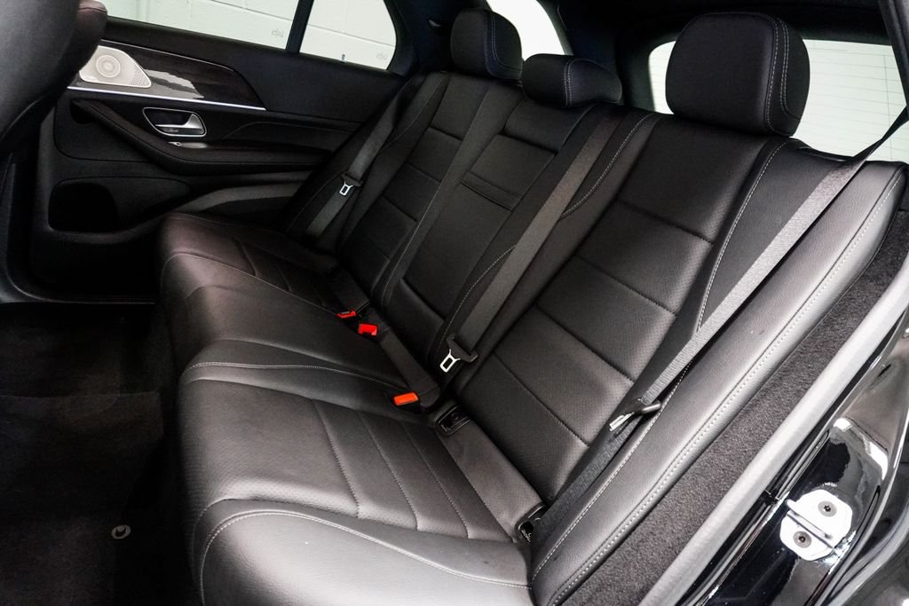 Used 2025 Black Mercedes-Benz GLE 450e image 9