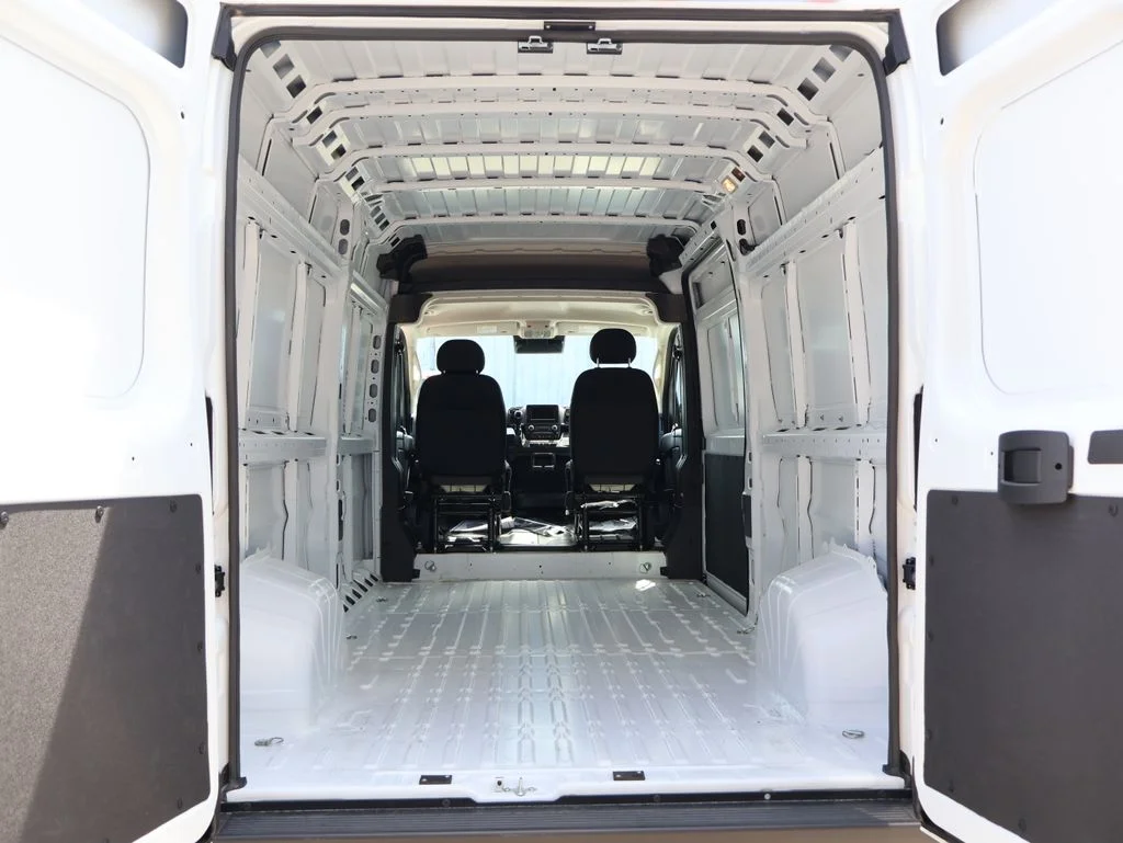 New 2026 Bright White Clear-Coat Exterior Paint RAM High Roof image 12