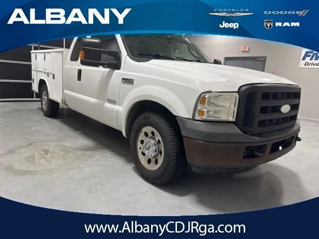 2006 Ford F-250 XL SuperCab SWB's photo