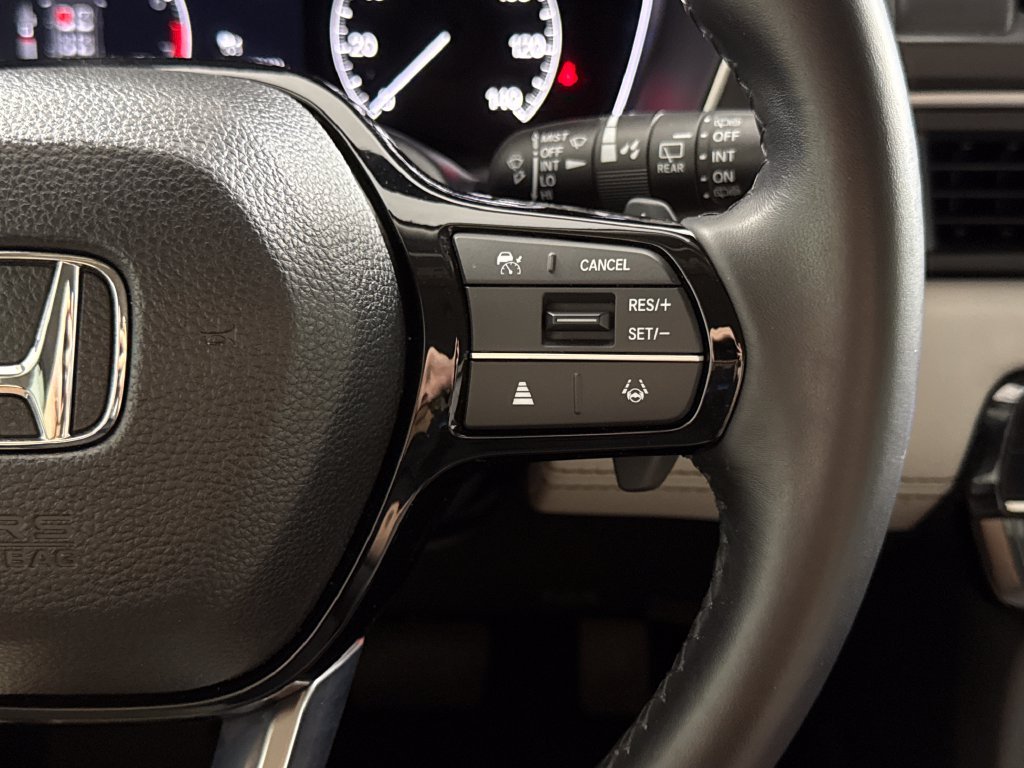 Used 2024  Honda EX-L image 16