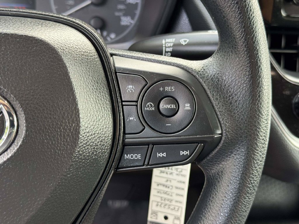 Used 2025 White Toyota LE image 13