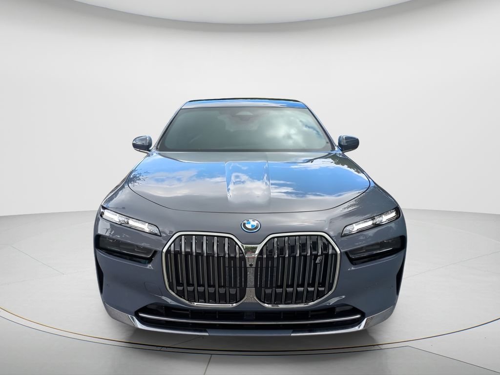 2026 BMW i7 50 - Photo 9