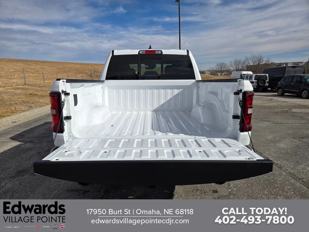 New 2026 Bright White Clear-Coat Exterior Paint RAM Big Horn/Lone Star image 27