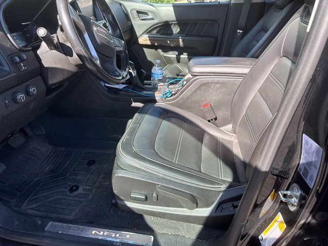 Used 2022 Black GMC Denali image 9
