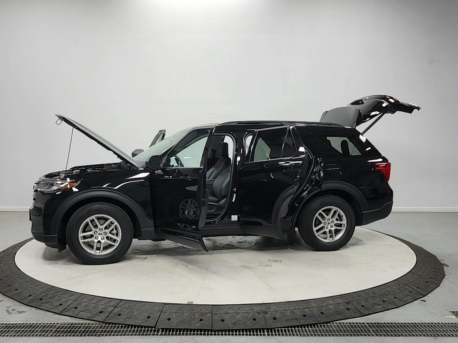 New 2026 Black Ford Active image 12