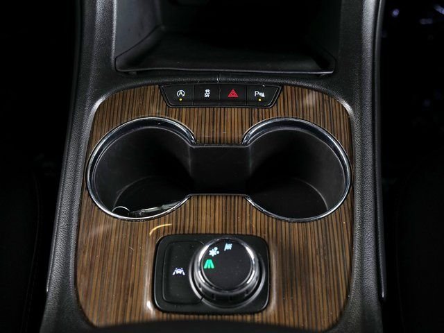Used 2023 Black GMC SLE image 13