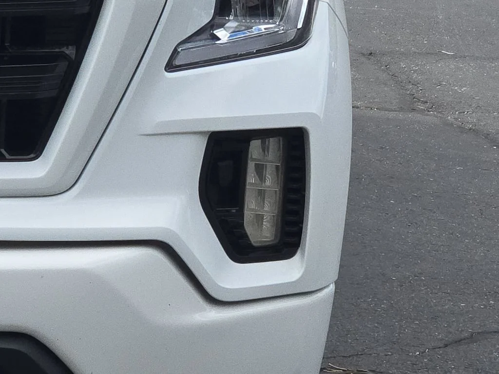 Used 2021 White GMC Elevation image 17