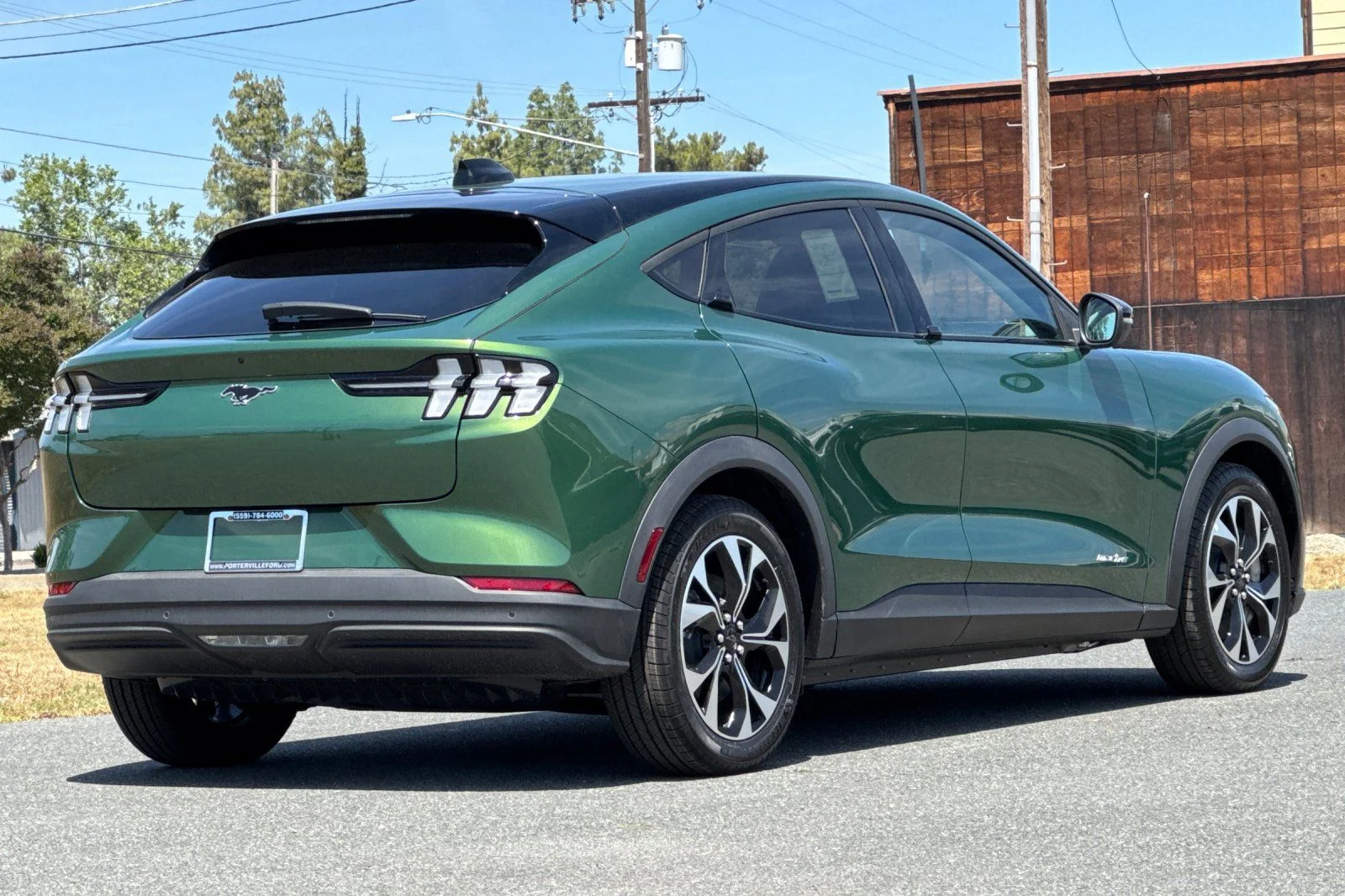 New 2026 Green Ford Select image 4