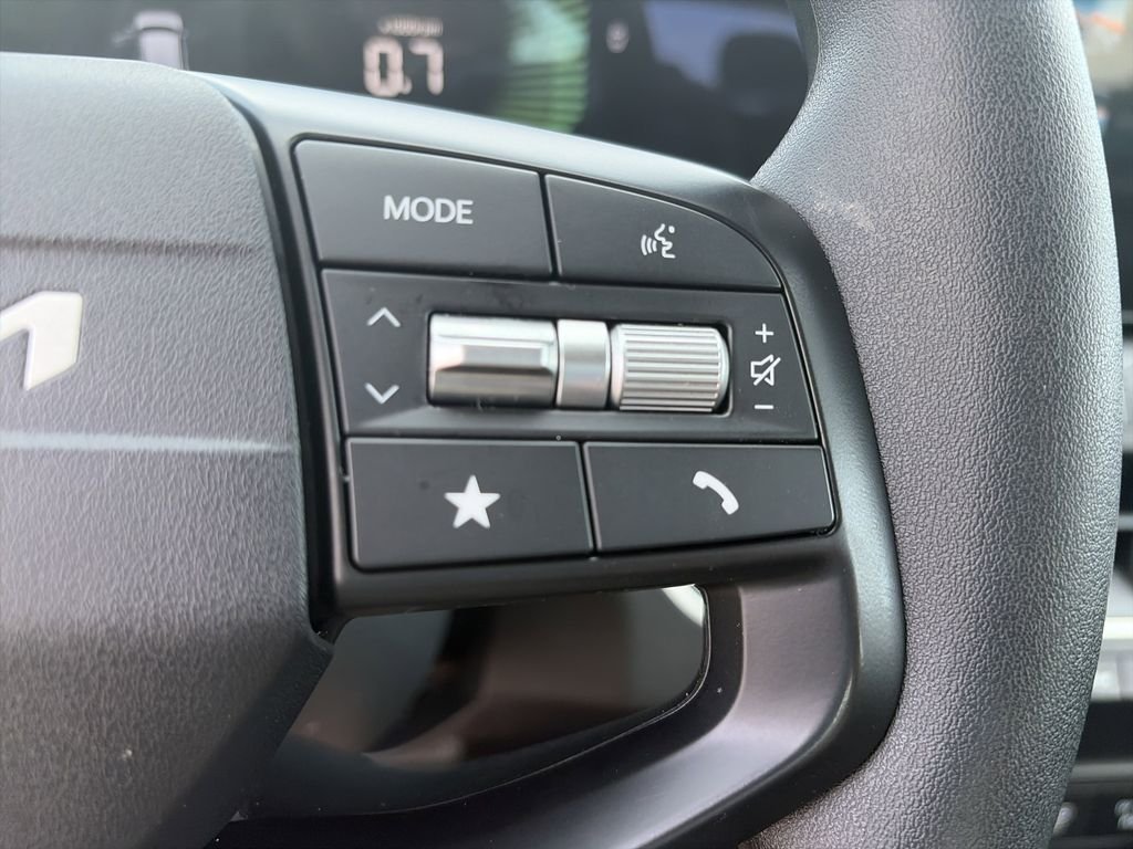 Certified Used 2025 Haze Kia LXS image 22