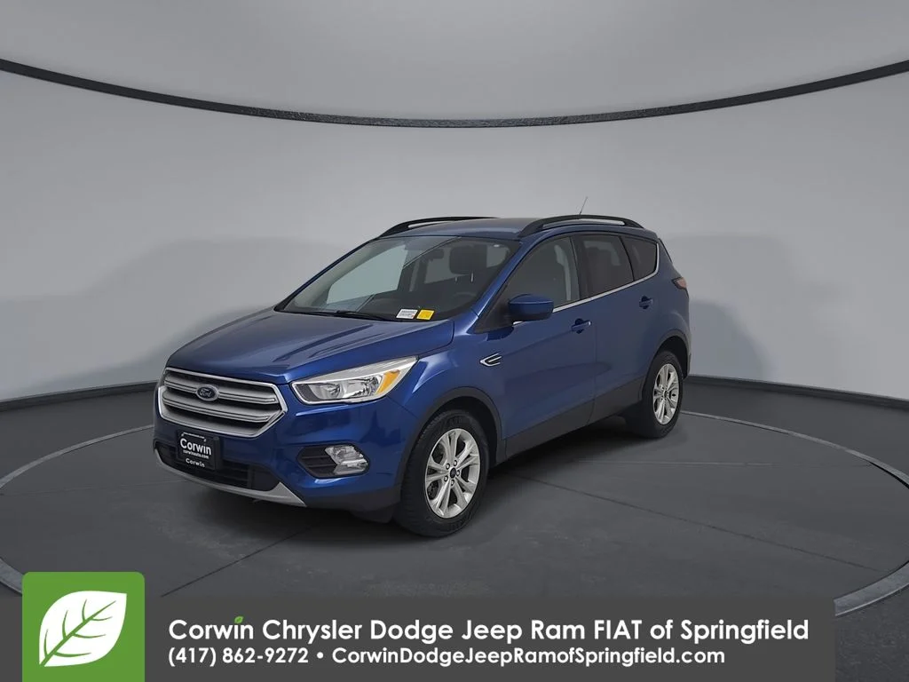 Used 2018 Blue Ford SE image 6