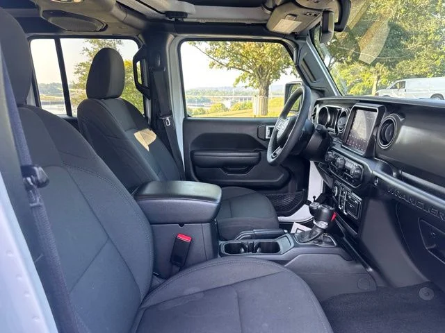 Used 2023 White Jeep High Tide image 11